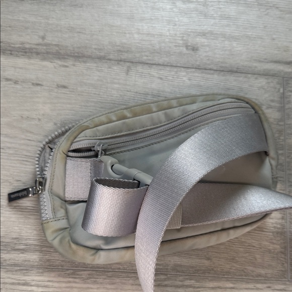 lululemon athletica Silver Belt Bag - Picture 3 of 5